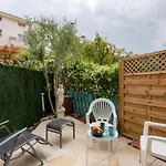 Le Chant De La By Interhome Appartamento Fréjus