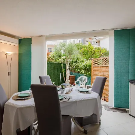 Le Chant De La By Interhome Apartment Frejus