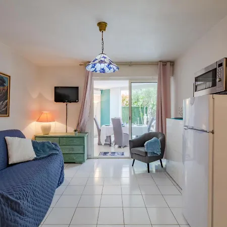 Le Chant De La By Interhome Apartment Frejus